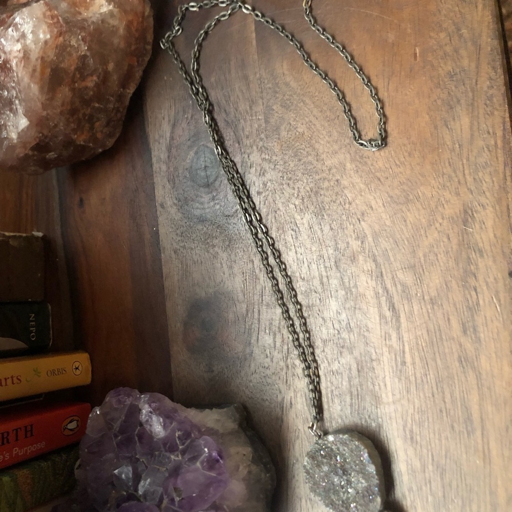 Purple silver stone skull necklace! - Picture 2 of 2